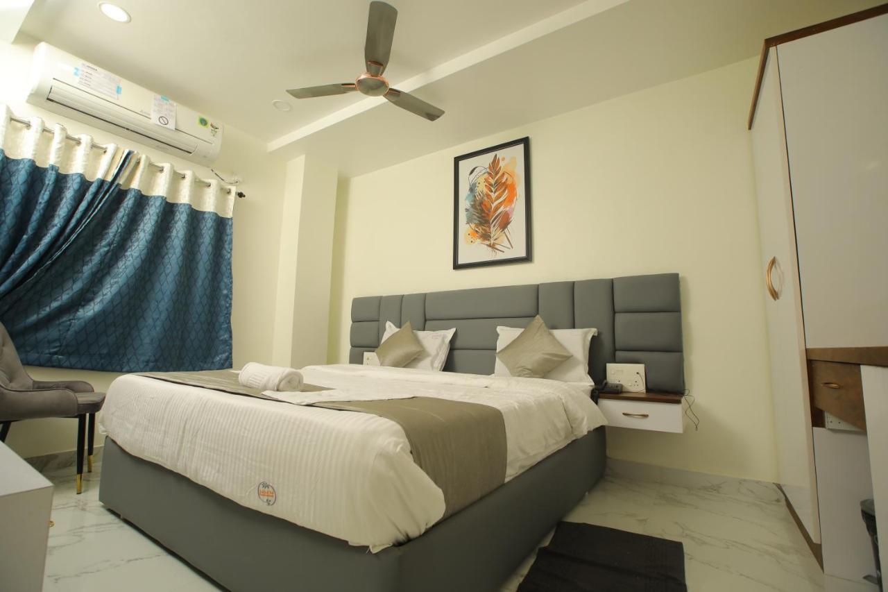 ホテル Radha Rani Residency Khammam エクステリア 写真
