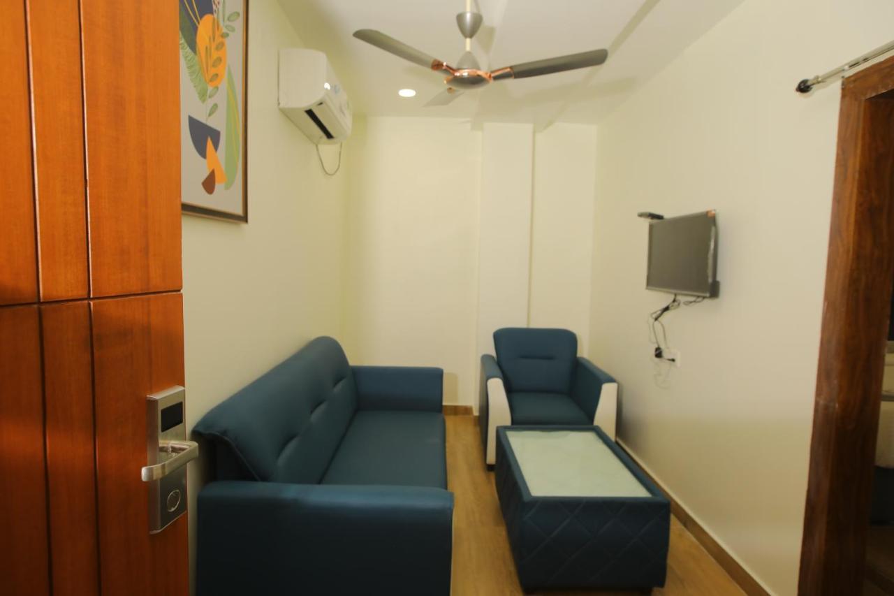 ホテル Radha Rani Residency Khammam エクステリア 写真