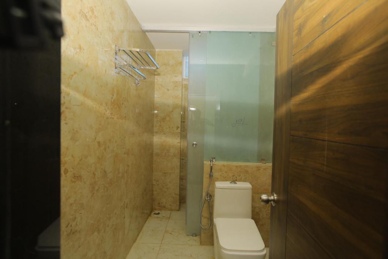ホテル Radha Rani Residency Khammam エクステリア 写真