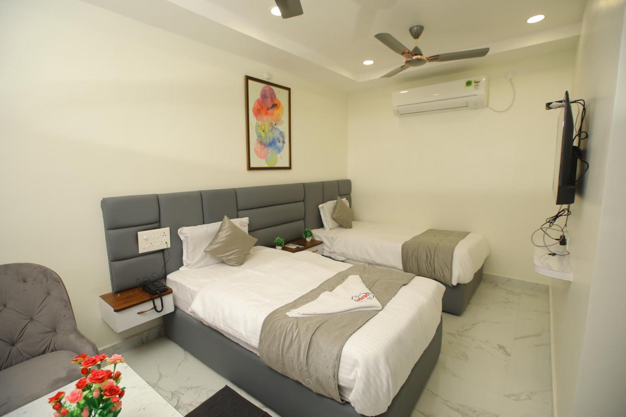 ホテル Radha Rani Residency Khammam エクステリア 写真